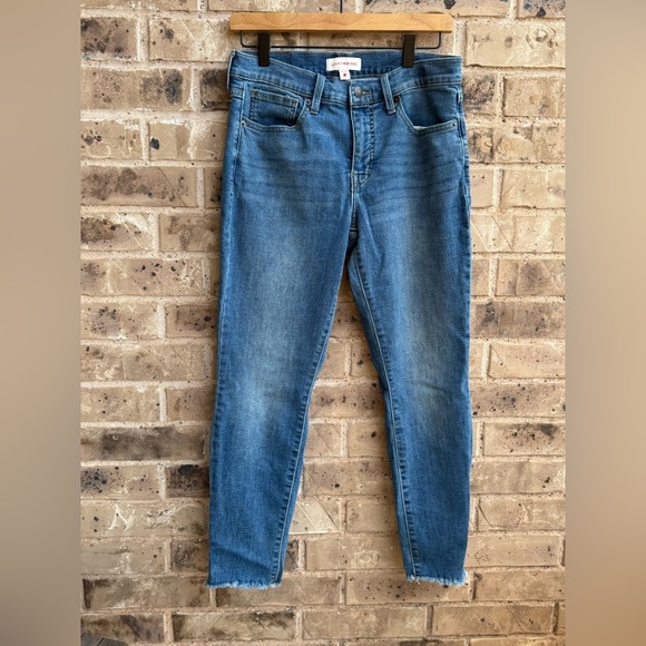Lucky Brand Light Blue Denim Jeans Size 10/30A - Picture 1 of 8